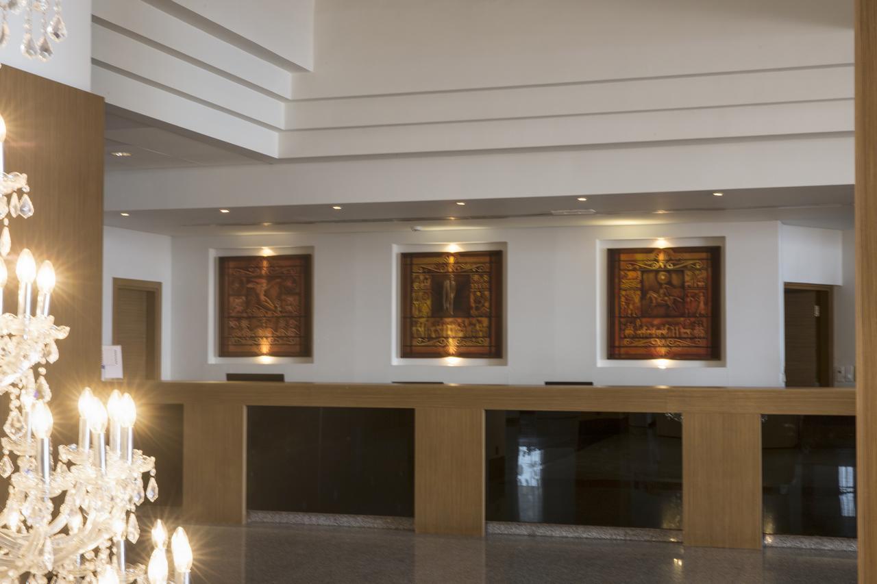 Venus Beach Hotel Paphos Esterno foto The lobby of the hotel